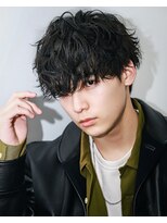 リップス 池袋(LIPPS)&nbsp;強めのパーマで大人セクシーに！【ヴェレスモーキーショート】