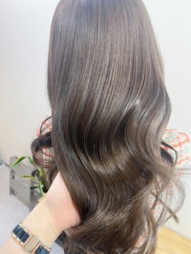 グーフィートーキョー 銀座(Goofy Tokyo) ☆韓国式レイヤーカット/ミルクティベージュ☆/艶髪ハイライト