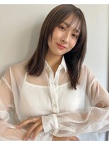 バンブークラシック(bamboo CLASSIC) ナチュラルヘアアッシュブラウン外はねスタイル大人可愛い