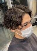 波巻きパーマセンターパートツイストスパイラルパーマ刈り上げ