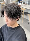 センターパート緩めスパイラルパーマツイストスパイラルパーマ