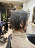 白髪ぼかしハイライト大人ショート