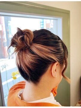 ヨナサン(Yona Saint) インナーカラー/ヘアアレンジ