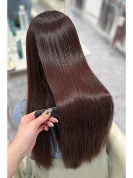 ナビ 金沢駅前店(navi) 冬は艶々ボルドー