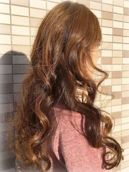ジップ ヘアー(ZIP hair)の写真/大切な髪を丁寧にケア！水素トリートメントで髪のダメージを抑えながらうるツヤヘアを手に入れよう♪