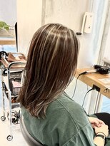 エリマ 調布(elima)&nbsp;調布レディースミディアムレイヤー白髪ぼかしハイライト40代