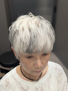 ジールヘアー(GIIL HAIR) ナチュラルショートスタイル
