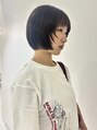 ケンジ 横浜(KENJE) コンパクトなボブに顔周りのレイヤーでちょっとした個性を。
