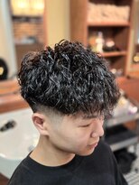 アンドザバダス(&THE BADASS)&nbsp;ツーブロック×アイロンパーマ無造作