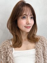 アグノス 青山(Agnos)&nbsp;クールショートピンクベージュアンブレラカラー前髪セミディ