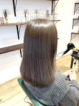 サラ(sarah) ブリーチ無しグレージュ