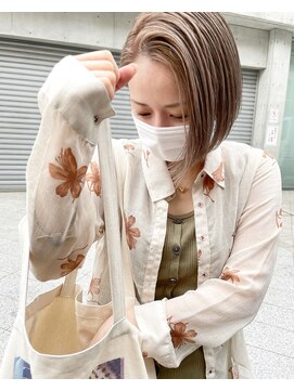 ケンジ 横浜(KENJE) ボブ/ブリーチ/ダブルカラー/ミルクティーベージュ