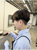 アンブレラカラー　ハイトーン　ケアブリーチ　刈り上げショート
