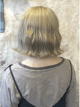 マギーヘア(magiy hair) ミルクティーグレージュ［magiyhair西部笑］