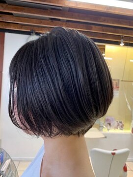 クオリス 上福岡店(QUALIS) 丸み/大人可愛い/ショート/ショートグラ/小顔/30代40代50代/