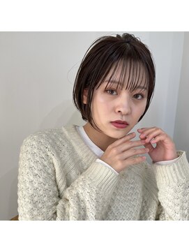 ジジ 代々木(Gigi) 【Gigi】外ハネボブ セクションカラー ペールベージュ