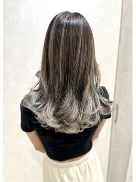 アッシュ 八王子店(Ash) 外人風/ハイライト/バレイヤージュ/ダブルカラー/イルミナカラー