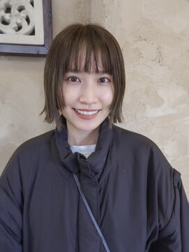 エヴリィ(every) ミニボブ×オリーブベージュ〈 川 由布子 〉