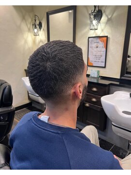 スカイマスターバーバー 渋谷(SKY MASTER BARBER) フェードスタイル