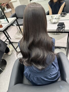 ペレ 栄店(PELE) デザインカラー/レイヤーカット/ウェットヘア/オリーブベージュ