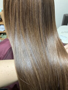 ユーリカ リチェルコ 四天王寺前夕陽ケ丘店 ハイライト/ベージュ/髪質改善トリートメント