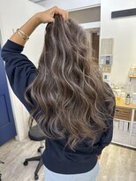 小顔へア アッシュカラーグレージュハイライトカラー◎