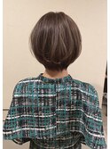 ショートボブ