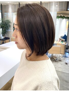 ステアケース 武蔵小杉店(stair:case) 大人ショート/ショートボブ/白髪ぼかしハイライト/武蔵小杉