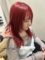 ナンバー 大分中央町店(N°)&nbsp;鮮やかレッドで透明感たっぷりミディレイヤースタイル