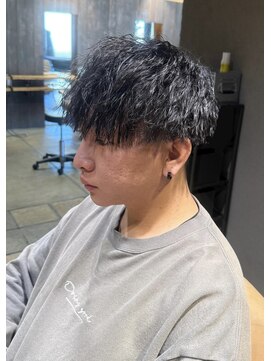 ロンド ラマ 岐阜(Lond bla-ma) Lond bla-ma 岐阜 畑中 希望 縦落ちツイストパーマ