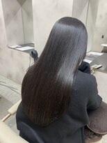 エルフレームバイワンラヴェスト(L'FLAME by one Lovest)&nbsp;ツヤっとまとまる美髪ストレート