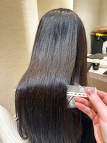 エレノア 四条烏丸店(Eleanor) 大人上品な質感。トリートメントで叶えるうる艶ストレートロング
