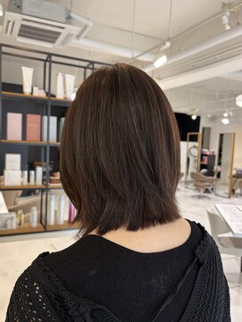 ロベック フジガオカ(LOBEC fujigaoka) ワンカラーで透明感ブラウン
