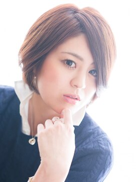 ビードロ 吉祥寺店(vi dro) 前下がりナチュラルショート　【vi-dro吉祥寺店】