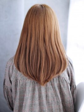 ヘアメイク ナル(hair make nalu) ショートバングの内巻きワンカールスタイル