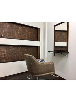 経験豊富なベテランStylistのマンツーマン施術★お客様にしっかり寄り添った提案でなりたい姿を叶えます◎