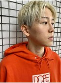 センターパート　ハイトーンカラー　ブリーチカラー　10代20代