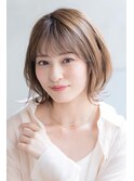 ACE ミルクティーベージュ×外ハネミディ