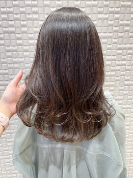 オリーブスバイネオリーブ(Olive's by neolive) ふわっとくびれるミディアムレイヤー【新宿Olive's by neolive】