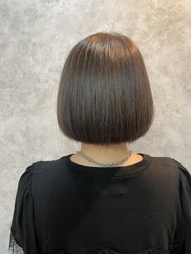 コーパル(copal) 切りっぱなし コンパクト ミニボブ 暗髪アッシュカラー