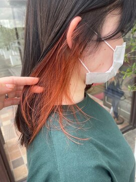 アース コアフュールボーテ 伊勢崎(EARTH coiffure beaute) オレンジベージュインナーカラーくびれミディ