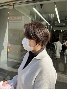 エミーバイモアムー(Emmie byMoremuu) Emmieハンサムショート