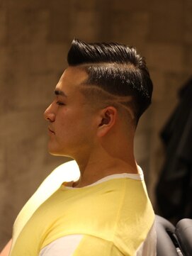 キングスマントーキョー 府中店(KINGSMAN TOKYO) ツーブロックマッシュ/波巻き/ハイライト/束感<理容室><府中駅>