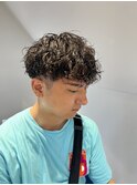 メンズスパイラル　ツイストパーマ　刈り上げマッシュ