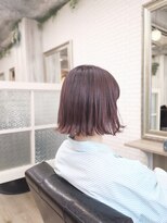 プレジール (Plaisir)&nbsp;30代40代50代60代外はね切りっぱなしボブ　白髪染めピンク