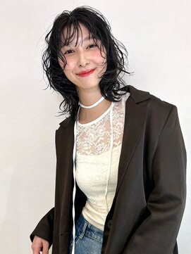 イル(ill) コテ巻き レイヤーカット ミディアムレイヤー