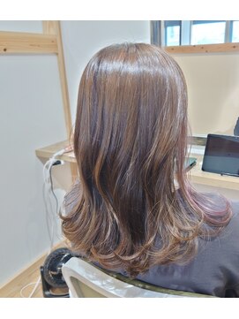 ティピ(tipi) 透け感パープルのイヤリングカラー