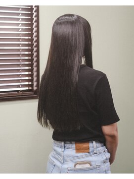 ウィーク(WiiK) グレージュ