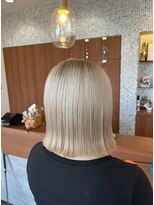 ノット 成田公津の杜(Knot)&nbsp;【ホワイトブロンド×外ハネボブ】stylistすずか