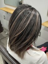 リグ 横浜(Lig.)&nbsp;ハイライトカラーブリーチダブルカラーパールベージュ横浜横浜駅